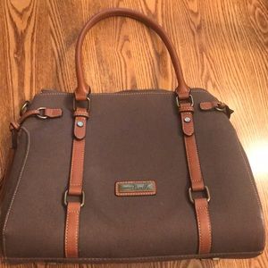 NEW Pocket book, simply noelle